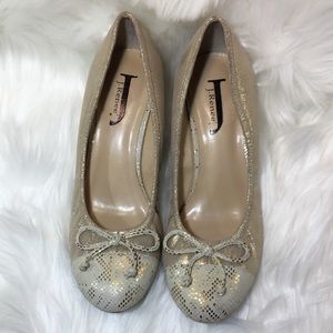 J Renee Gold & Tan goldfish wedges size 7M